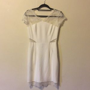 Super cute ‘Nel’ white lace BCBG dress / sz 4